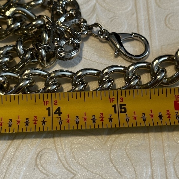 Women Chunky Chain Belt with Faux Pearl Dangles Silver Tone Triple Chain Front - Picture 3 of 8